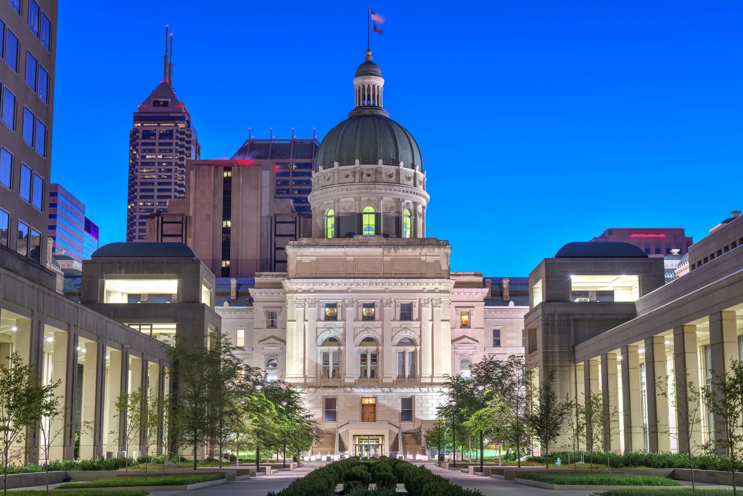 Indiana Revokes Nearly 1,800 Non-Domiciled CDLs Under New State Law